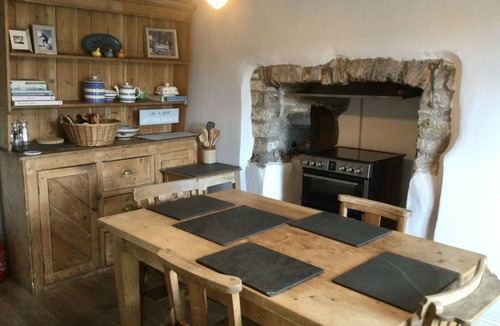 Georgeham House | Cosy Georgeham Cottage