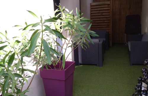 Vouvray Cottage | COSY GITE located in the heart of the Loire castles, close to shops and swimming pool