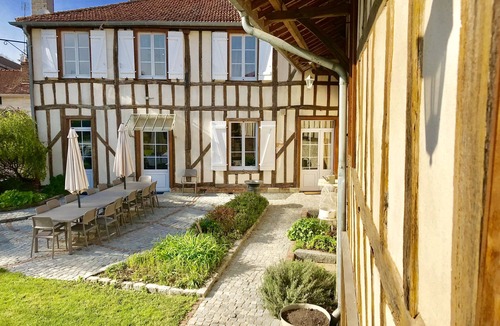 Louvemont House | Cosy gîte with swimming pool - Ideal for groups