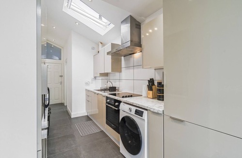 Old Malden House | Cosy hideaway with private patio