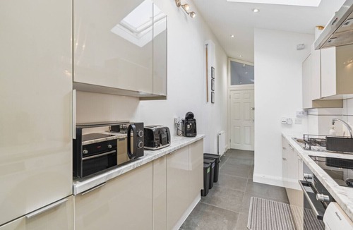 Old Malden House | Cosy hideaway with private patio