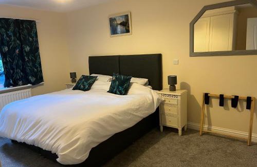 Twywell Apartment | Cosy Hillside Annex