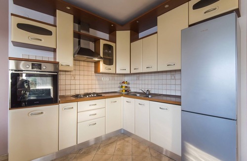 Lovinac House | Cosy Holiday Home in Policnik with Pool
