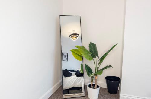 Tokyngton House | Cosy Home By Wembley Stadium