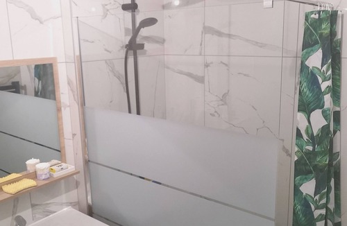 Vaulx En Velin Village Apartment | Cosy Home F2