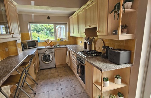 Wigston House | Cosy Home in Leicester