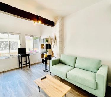 Chartres Apartment | Cosy Home Muret