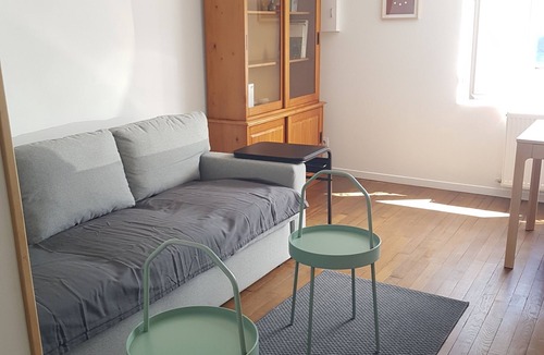 Signy-lAbbaye House | Cosy house for 2-3 people, garden, free parking, in the heart of the village and close to hiking trails!