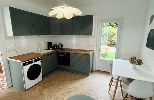 Tours House | Cosy house in Tours Centre - 1h from Paris by TGV In the heart of the Loire castles