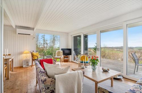 Fejrup House | Cosy House On Mols With Terrace And Views Of The Landscape And Water
