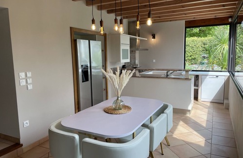Saint-Pastour House | Cosy house pool and 7-metre slide