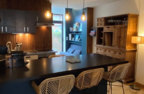 Cucq House | Cosy house with bar, fireplace and terrace, a stone's throw from Le Touquet