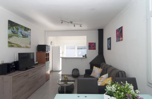L'Escala Villa | Cosy house with private pool, Babecue and Wi-Fi