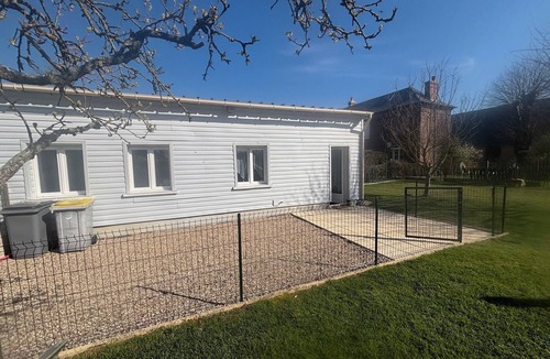Combon House | Cosy house with quiet enclosed garden