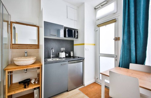 Parc-de-Montsouris Apartment | cosy indépendant studio proche gare et jardin