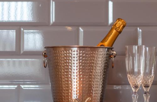 Stanley Apartment | cosy little cottage