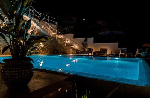 Ploce Apartment | Cosy Loft w Private Pool & Patio