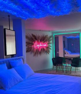 La Celle-sous-Gouzon Apartment | Cosy Love Room