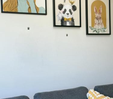 Johnsonville House | Cosy Luxe -Modern 3 bedroom home in Johnsonville