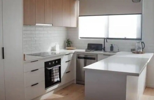 Port Campbell House | Cosy, luxury beachside getaway