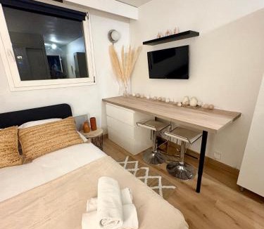 8th Arrondissement Apartment | Cosy Lyon Berthelot