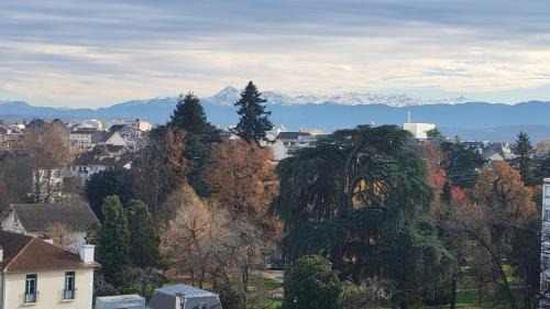 Centre Ville Apartment | Cosy Mélodie 2CH - Parc Expositions avec Balcon & Parking