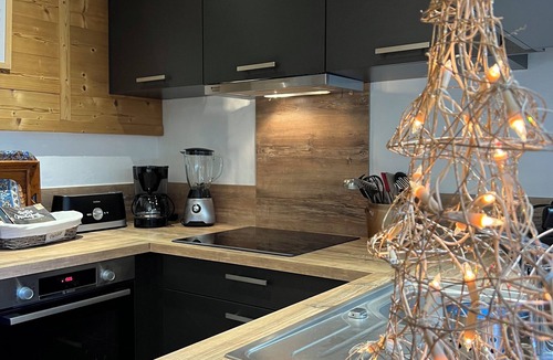 Notre-Dame-de-Bellecombe Apartment | Cosy mountain gîte in an authentic natural setting!