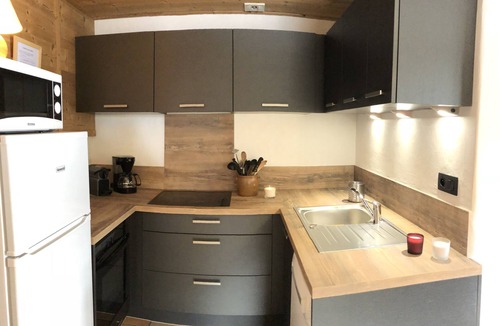 Notre-Dame-de-Bellecombe Apartment | Cosy mountain gîte in an authentic natural setting!