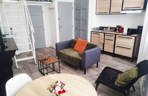 Le Bourg Apartment | Cosy mezzanine studio in Narbonne town center, close to beaches