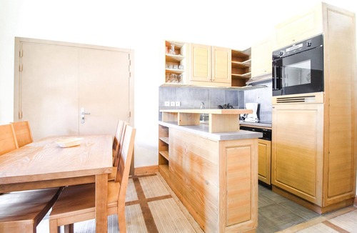 Flaine Apartment | Cosy, modern 2-bed with fireplace & beautiful views