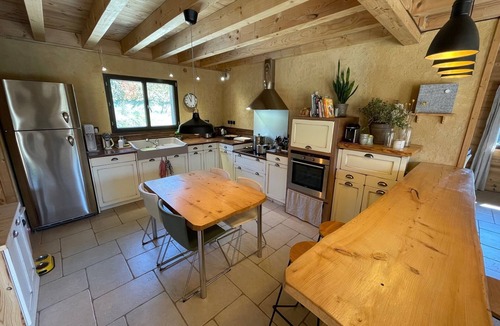 Contamine-Sarzin House | Cosy modern chalet-style house