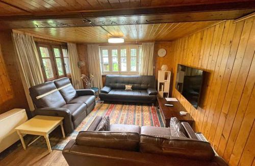 Fiesch Apartment | Cosy mountain apartment 5min walk from Gondola