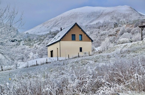 Chambon-sur-Lac House | Cosy mountain house at 1200m altitude with exceptional view
