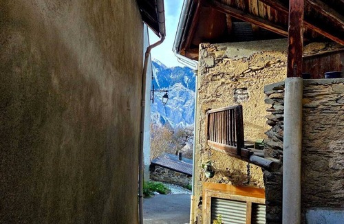 La Garde House | Cosy mountain house