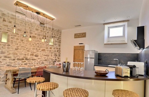 Gras House | Cosy nature gite with courtyard, Southern Ardèche, sleeps 4 - Le Figuier