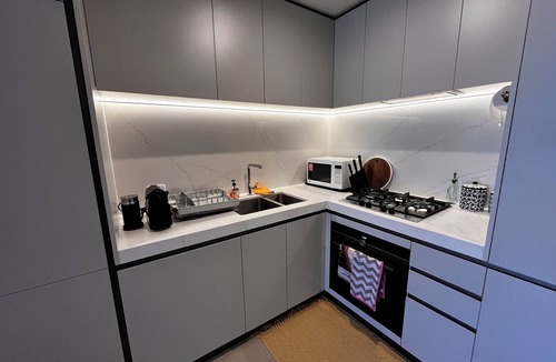 Hawthorn Apartment | Cosy Nest in Prime Location