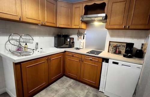 Vic-sur-Cere Apartment | Cosy new apartment