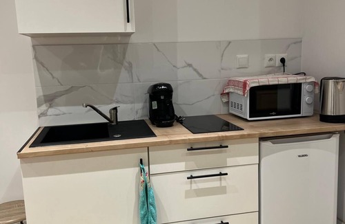 Europe Apartment | Cosy new studio, comfortable, quiet and modern