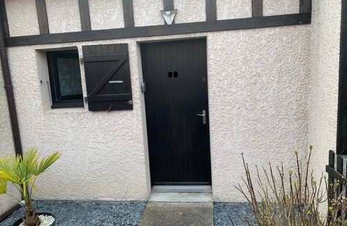 Cabourg House | Cosy Norman cottage with garden, swimming pool and private parking.