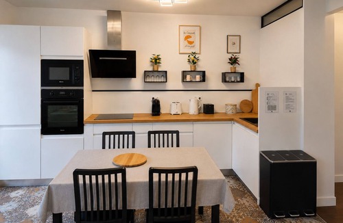 Sourdeval Apartment | Cosy Normandy Bloom ⭐️⭐️⭐️