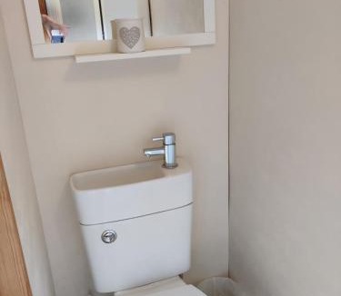 Sticklepath House | Cosy Off Grid Shepherds Hut with Wood Fired Hot Tub