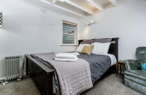 Milford Apartment | Cosy One Bedroom Flat Plus Loft