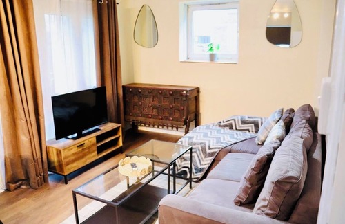 Somers Town Apartment | Cosy one bedroom in Euston