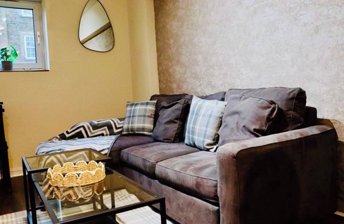 Somers Town Apartment | Cosy one bedroom in Euston