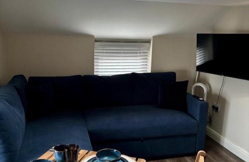 Parbold Apartment | Cosy Parbold Apartment Steps form train station