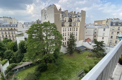 Ternes Condo | Cosy parisian place at Arc de Triomphe