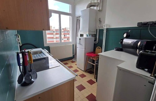 Douai Apartment | Cosy Place d'Armes on 3rd floor