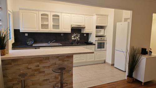 Plaisir Apartment | Cosy Place, Private Parking, 26 min to Paris