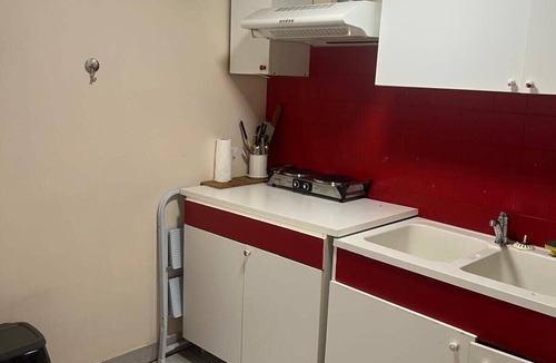 Notre-Dame du Mont Apartment | Cosy, quiet apartment near the Old Port