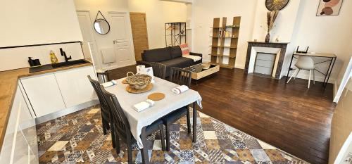 Sourdeval Apartment | Cosy rental - Normandy